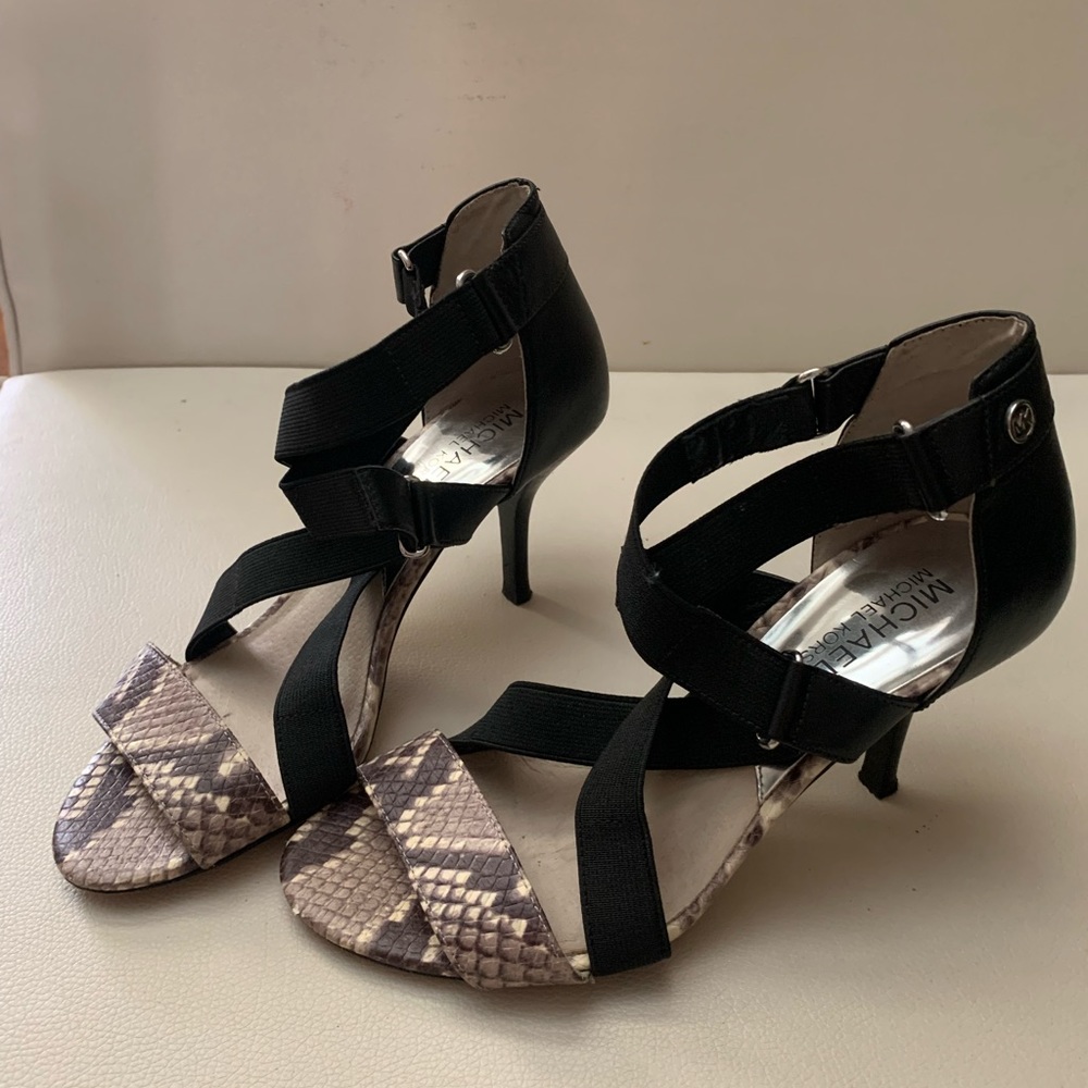 Michael Kors 6M hills